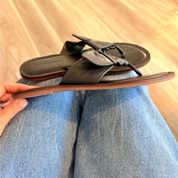 Bernardo Black Knotted Leather Toe-Post Sandals - Women - Picture 8 of 9